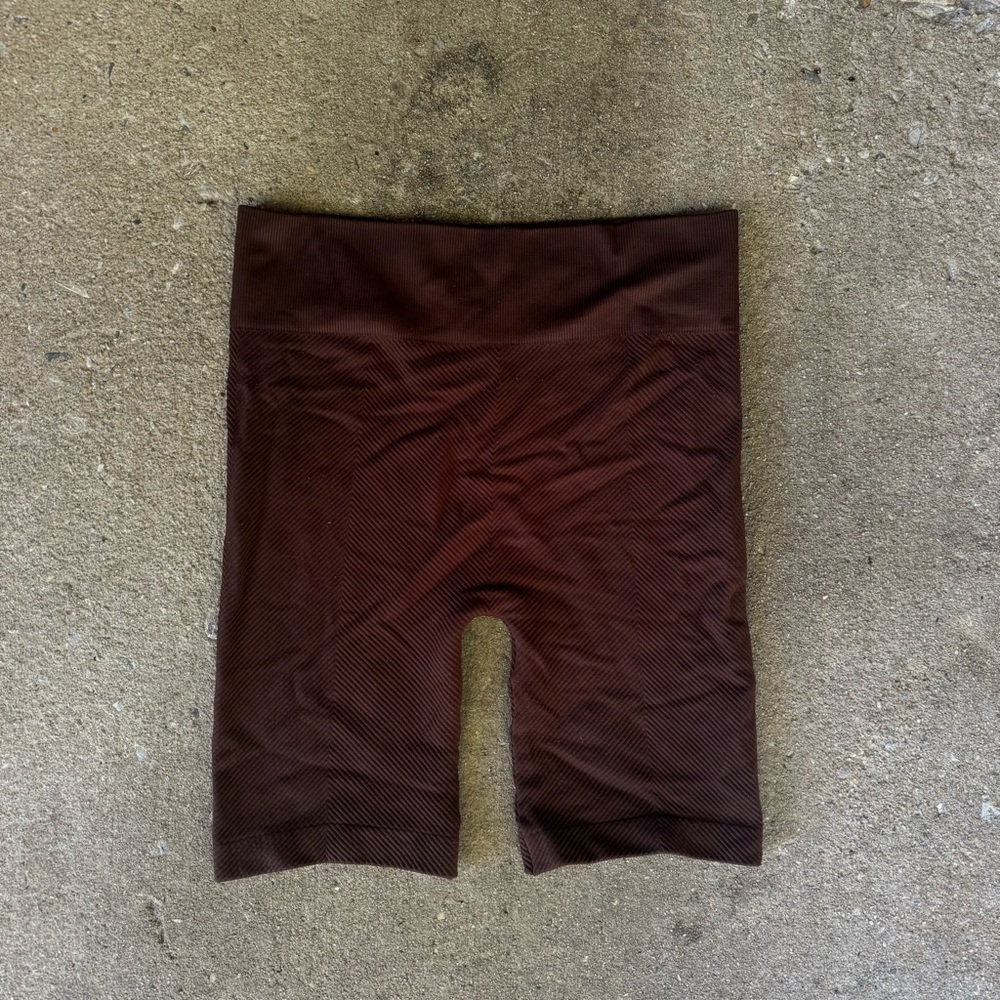 Brown‎ Seamless Nikibiki Biker Shorts One Size